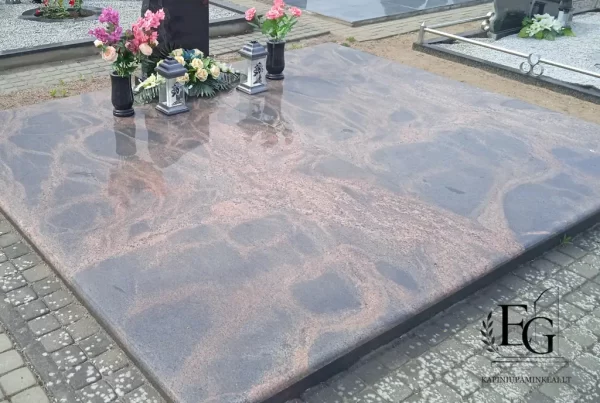 kapavietė, granito plokštė, juodas paminklas